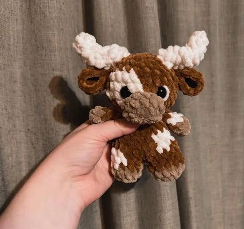 Handmade Highland Cow Amigurumi - Soft Plush Toy